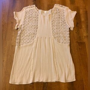 Altar’d state Top Medium Beige / Cream crocheted open lace bohemian top